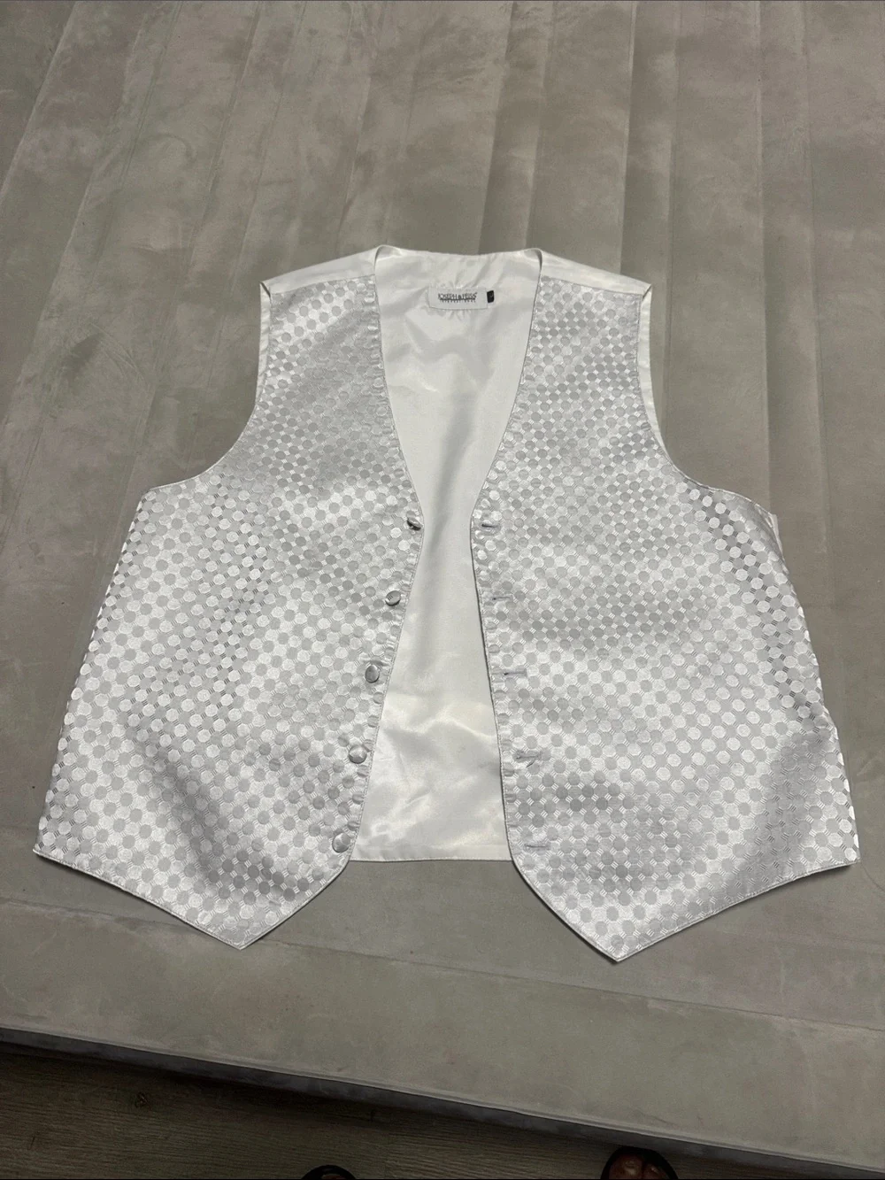 ***2/$15*** Joseph & Feiss Men's Silver Satin Polka Dot Vest